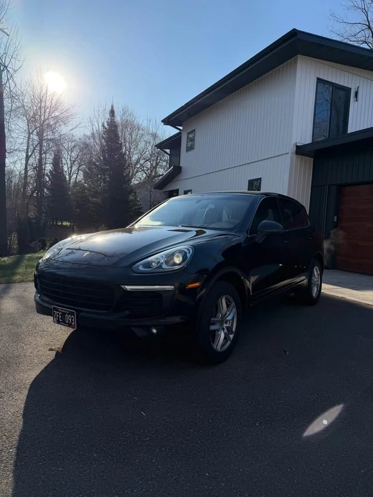 2016 Porsche 958 Cayenne - Image 2 of 11
