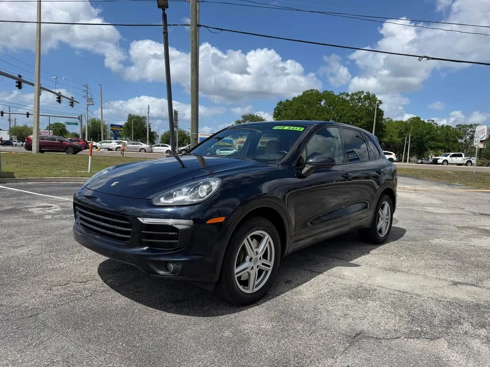 2016 Porsche 958 Cayenne - Image 2 of 12