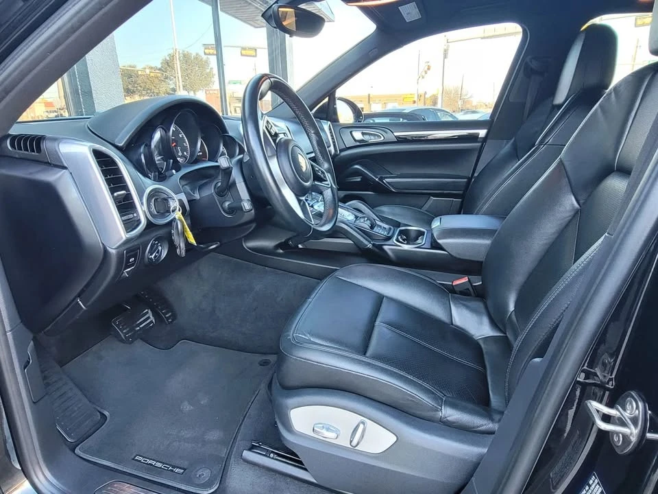 2016 Porsche 958 Cayenne - Image 9 of 20