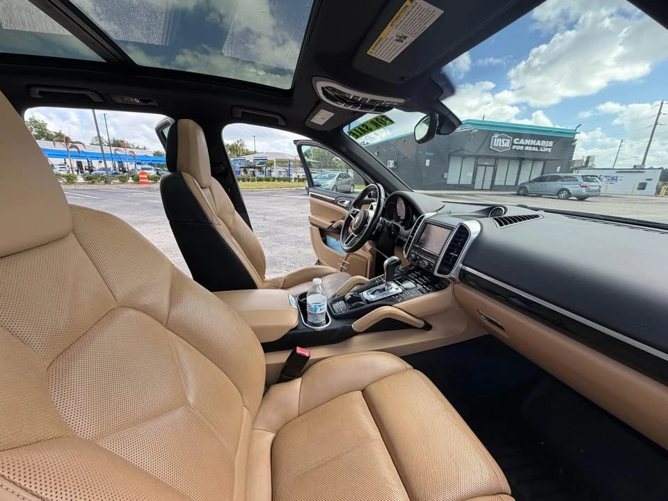 2016 Porsche 958 Cayenne - Image 12 of 12