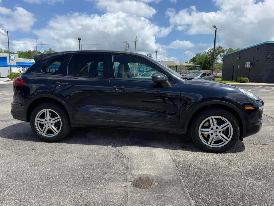 2016 Porsche 958 Cayenne - Image 4 of 12