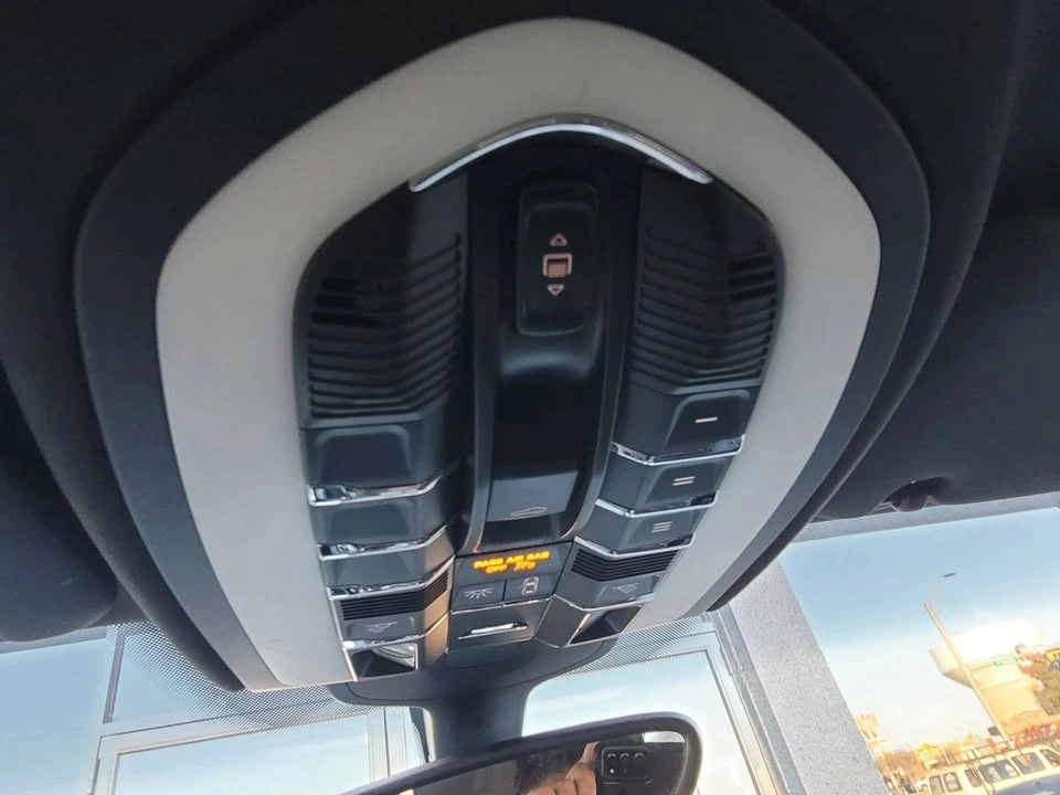 2016 Porsche 958 Cayenne - Image 18 of 20