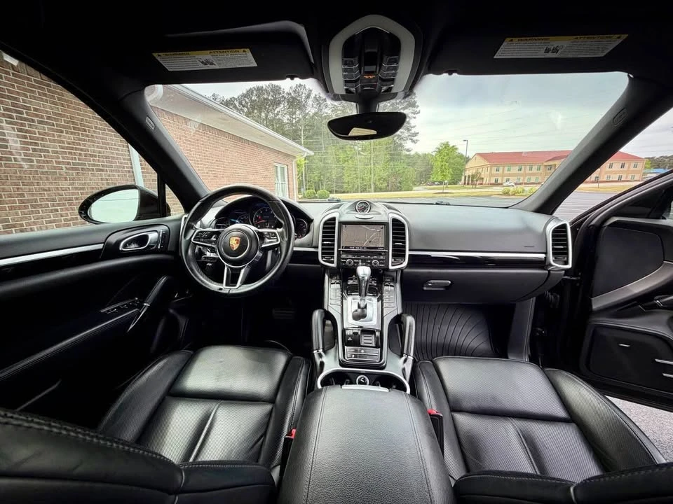 2016 Porsche 958 Cayenne - Image 16 of 20