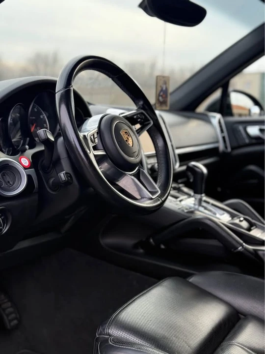 2016 Porsche 958 Cayenne - Image 16 of 16