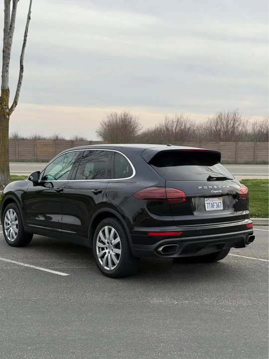 2016 Porsche 958 Cayenne - Image 13 of 16