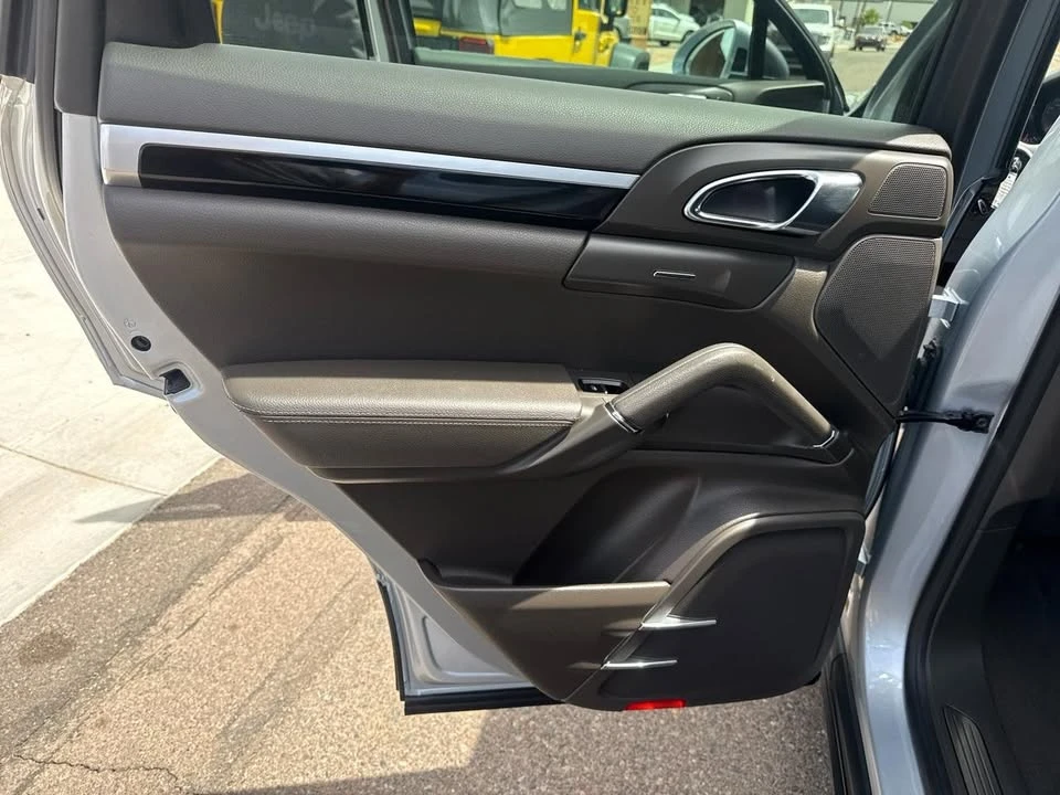 2016 Porsche 958 Cayenne - Image 16 of 20