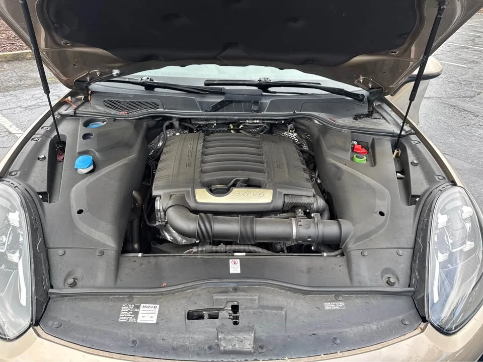 2016 Porsche 958 Cayenne - Image 19 of 20