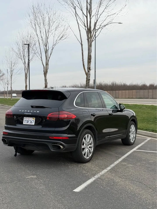 2016 Porsche 958 Cayenne - Image 12 of 16