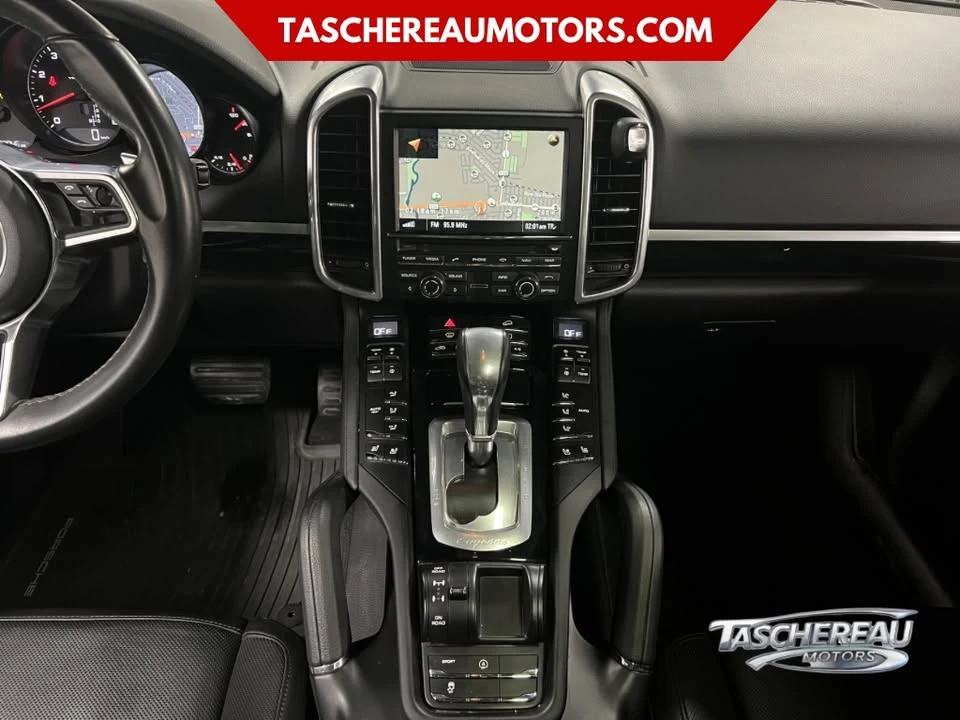 2016 Porsche 958 Cayenne - Image 16 of 19