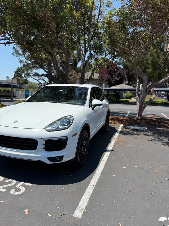 2016 Porsche 958 Cayenne - Image 2 of 9