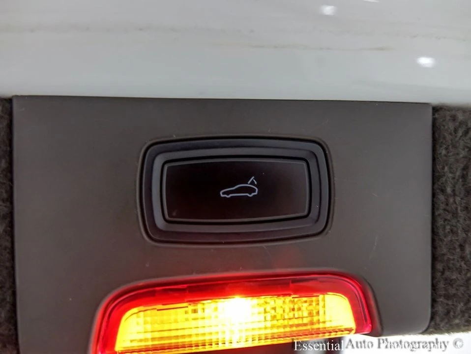 2016 Porsche 958 Cayenne - Image 12 of 20