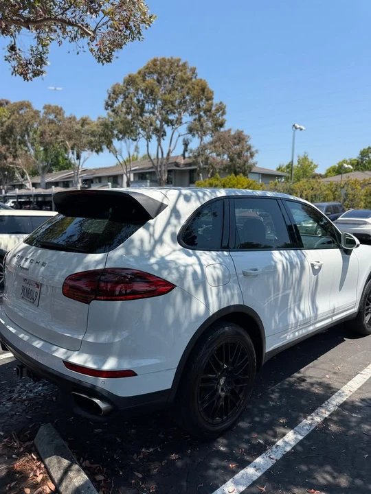 2016 Porsche 958 Cayenne - Image 3 of 9