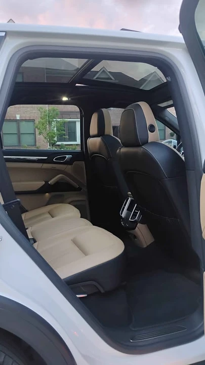 2016 Porsche 958 Cayenne - Image 10 of 15