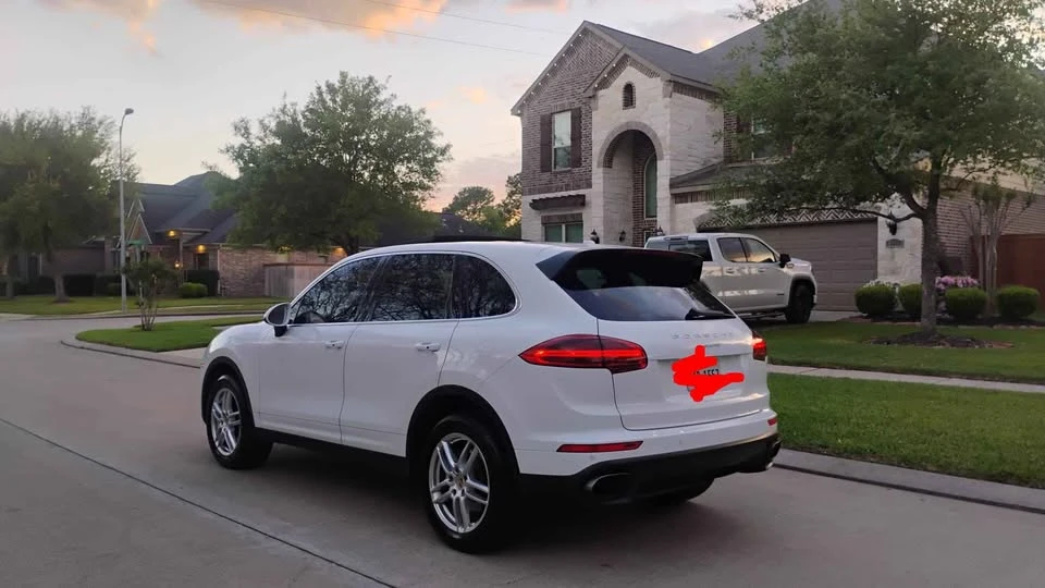 2016 Porsche 958 Cayenne - Image 6 of 15