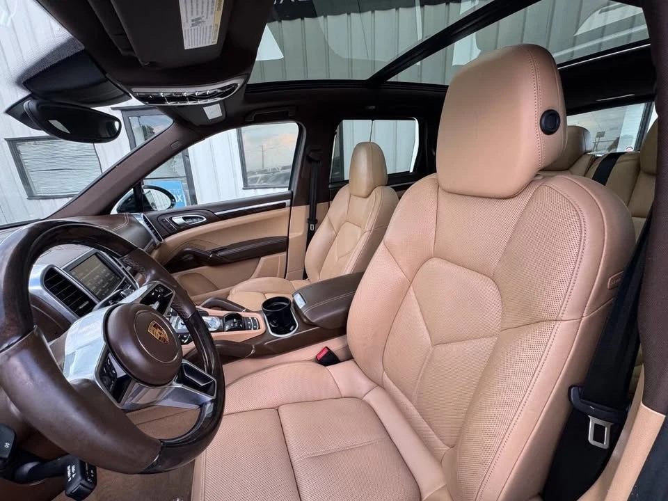 2016 Porsche 958 Cayenne S - Image 10 of 20