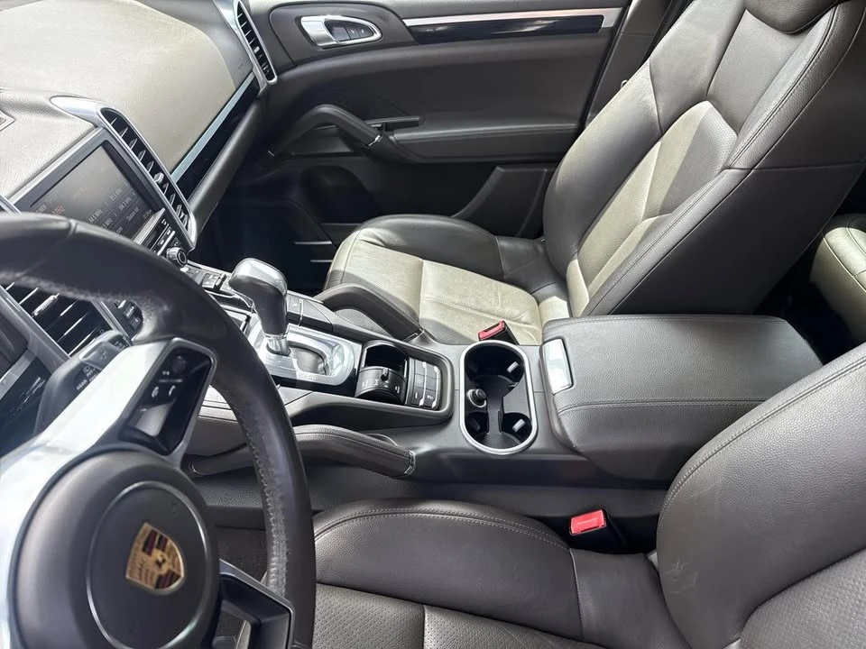 2016 Porsche 958 Cayenne - Image 11 of 20