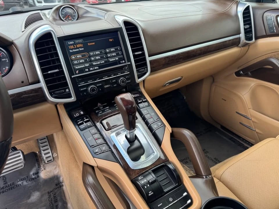 2016 Porsche 958 Cayenne S - Image 17 of 20