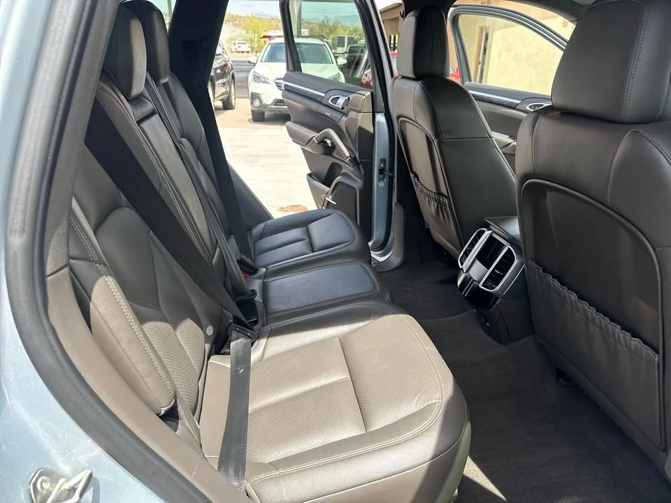 2016 Porsche 958 Cayenne - Image 18 of 20