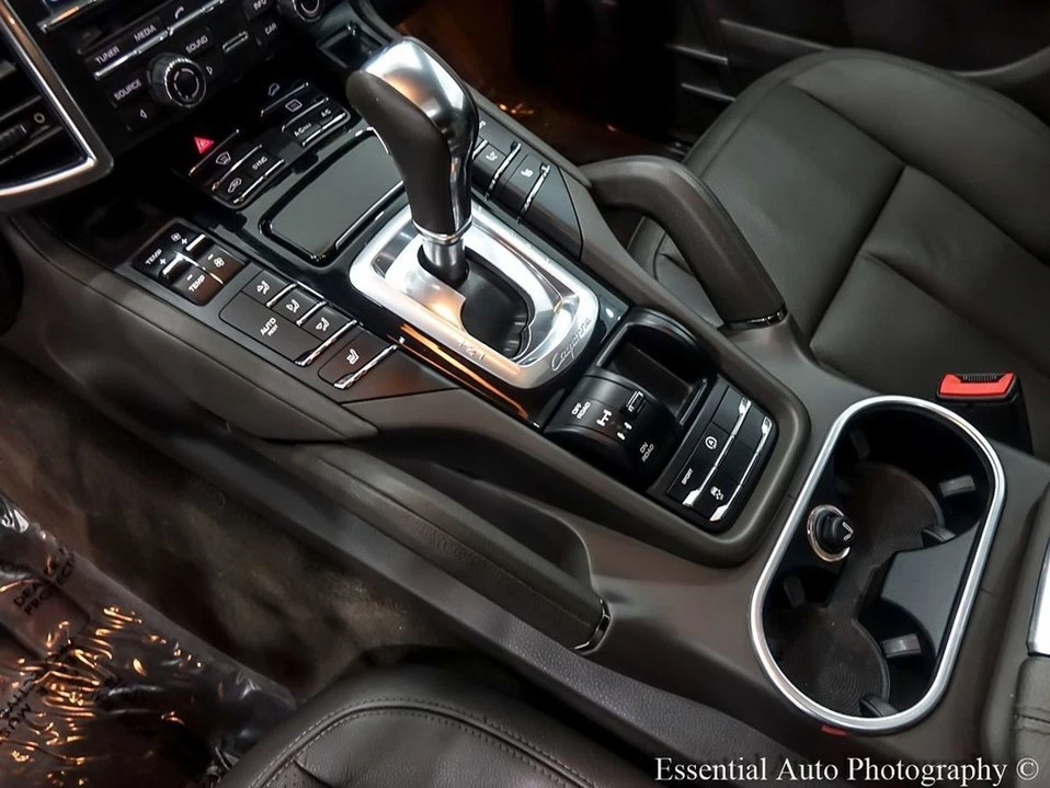 2016 Porsche 958 Cayenne - Image 11 of 20