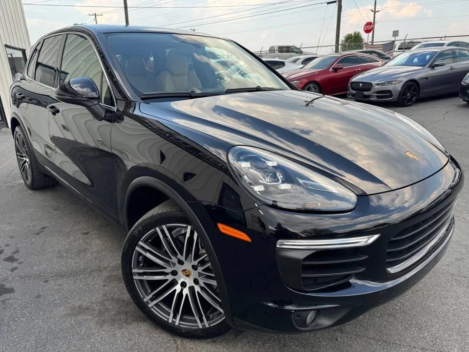 2016 Porsche 958 Cayenne S - Image 2 of 20