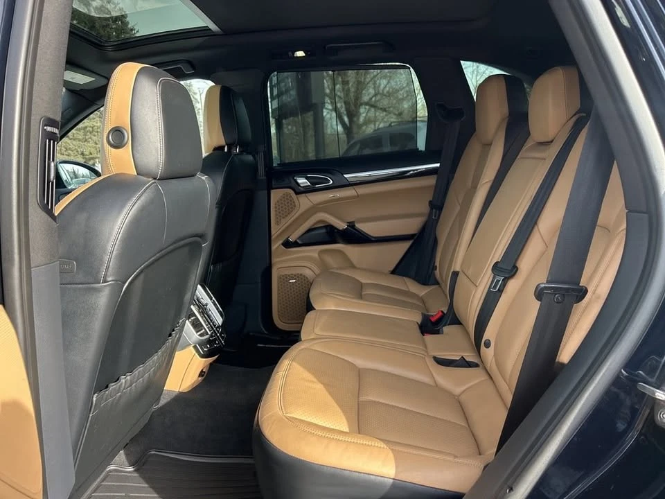 2016 Porsche 958 Cayenne - Image 14 of 19