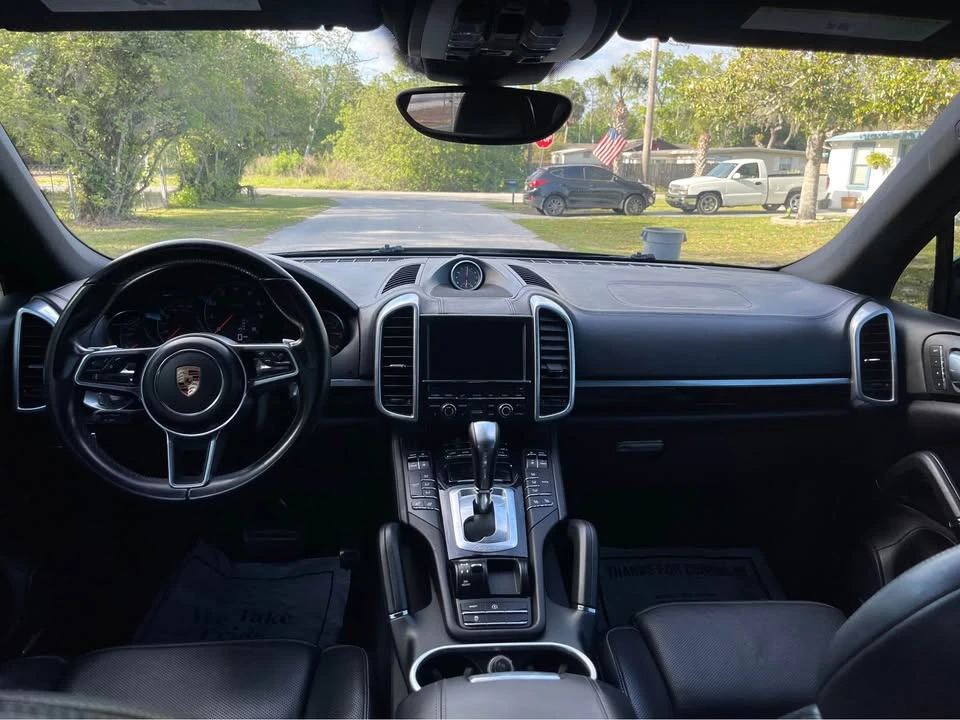 2016 Porsche 958 Cayenne - Image 11 of 16