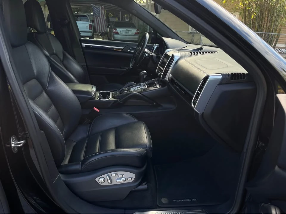 2016 Porsche 958 Cayenne - Image 7 of 16