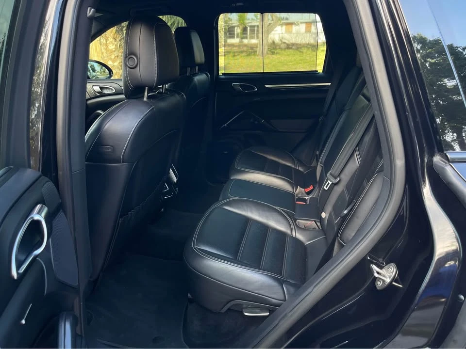 2016 Porsche 958 Cayenne - Image 8 of 16