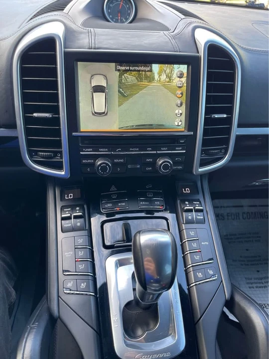 2016 Porsche 958 Cayenne - Image 13 of 16