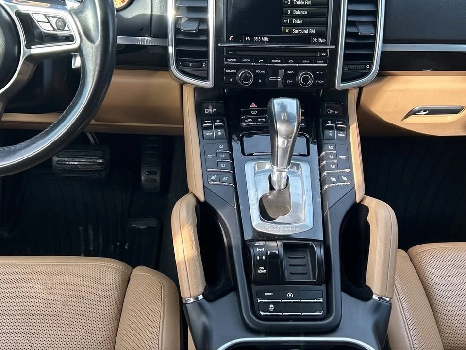 2016 Porsche 958 Cayenne - Image 17 of 19