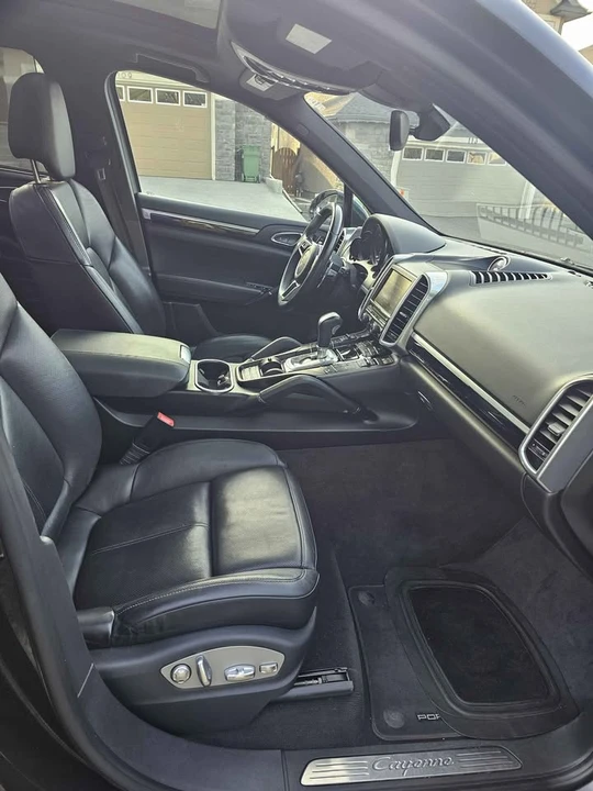 2016 Porsche 958 Cayenne - Image 9 of 19