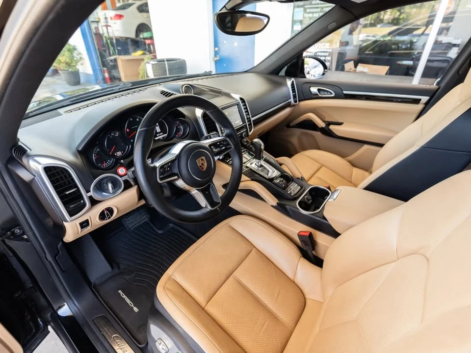 2016 Porsche 958 Cayenne - Image 7 of 18