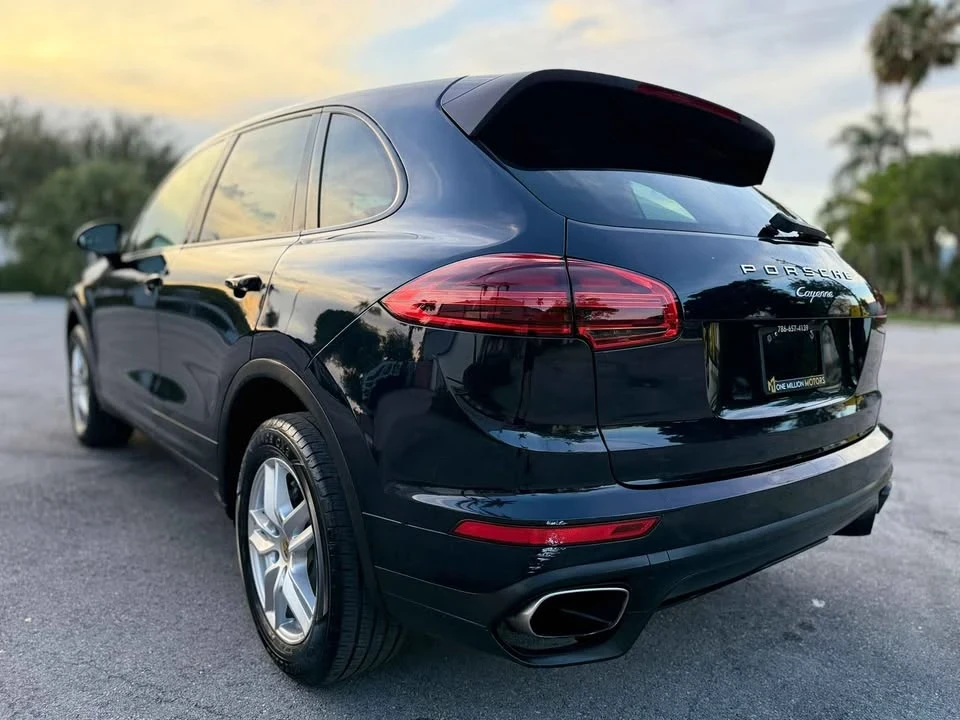 2016 Porsche 958 Cayenne - Image 18 of 18