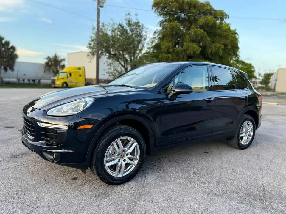 2016 Porsche 958 Cayenne - Image 3 of 18