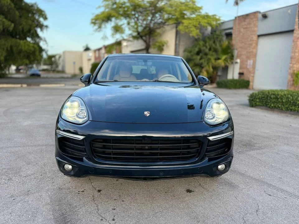 2016 Porsche 958 Cayenne - Image 2 of 18