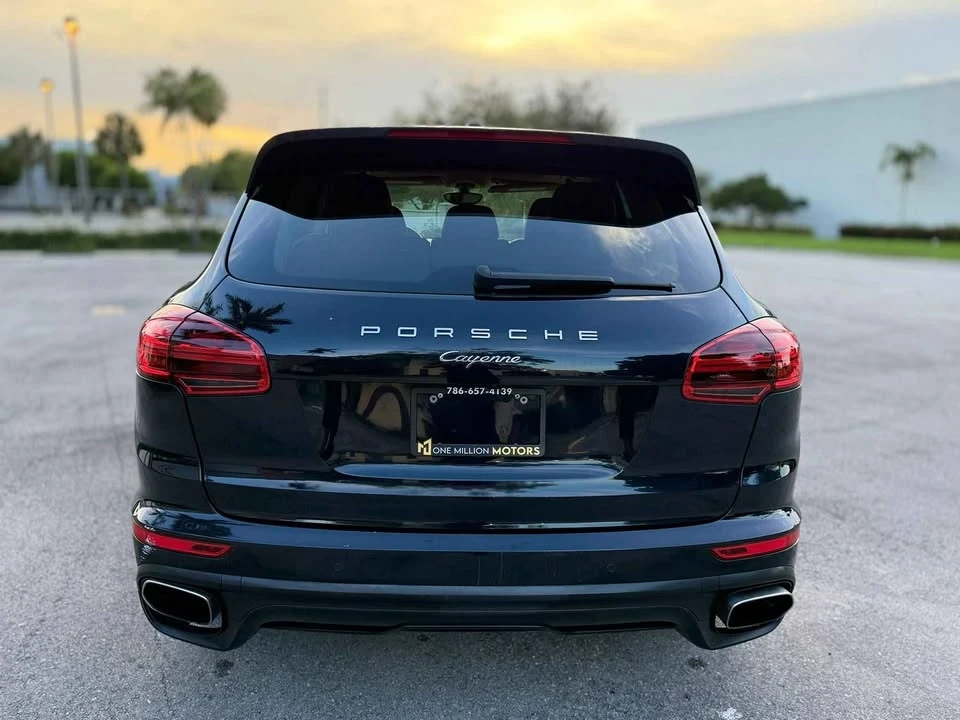 2016 Porsche 958 Cayenne - Image 5 of 18