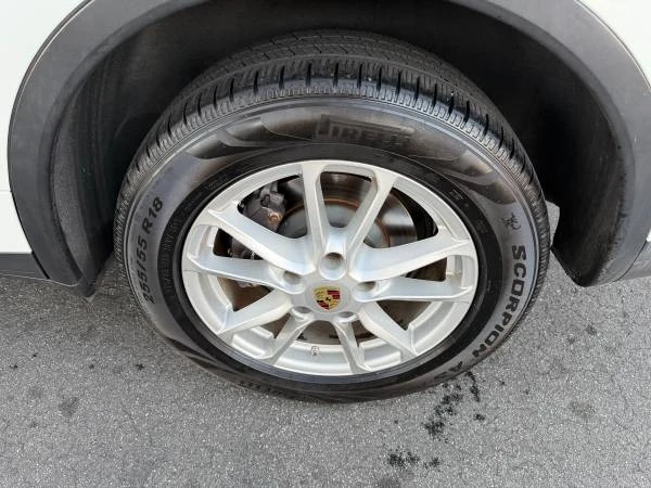 2016 Porsche 958 Cayenne - Image 17 of 20