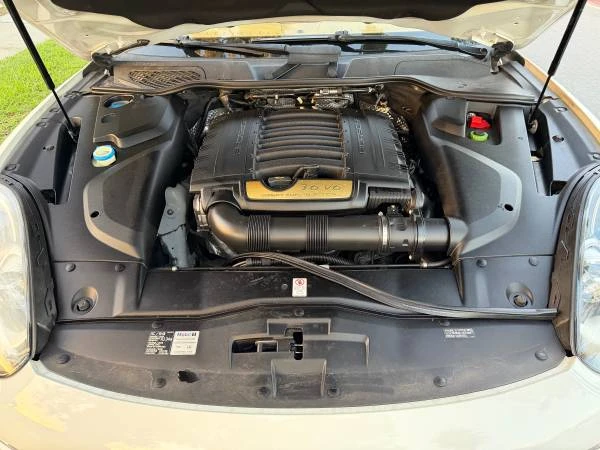 2016 Porsche 958 Cayenne - Image 19 of 20