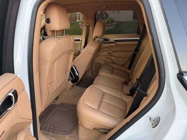 2016 Porsche 958 Cayenne - Image 6 of 20