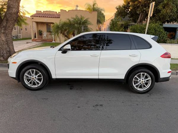2016 Porsche 958 Cayenne - Image 12 of 20