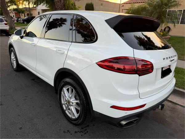 2016 Porsche 958 Cayenne - Image 13 of 20
