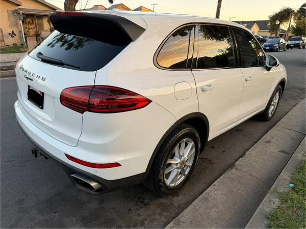 2016 Porsche 958 Cayenne - Image 4 of 20