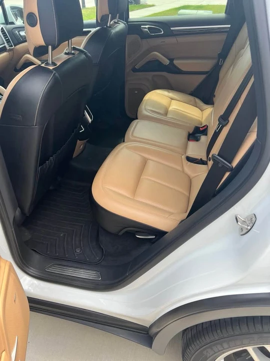 2016 Porsche 958 Cayenne - Image 10 of 18
