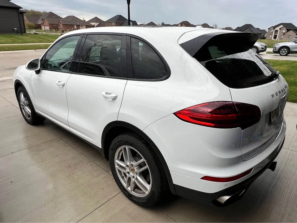 2016 Porsche 958 Cayenne - Image 3 of 18