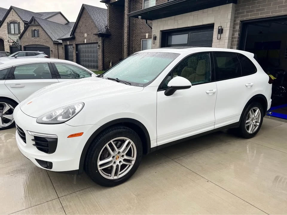 2016 Porsche 958 Cayenne - Image 2 of 18