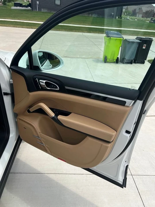 2016 Porsche 958 Cayenne - Image 16 of 18