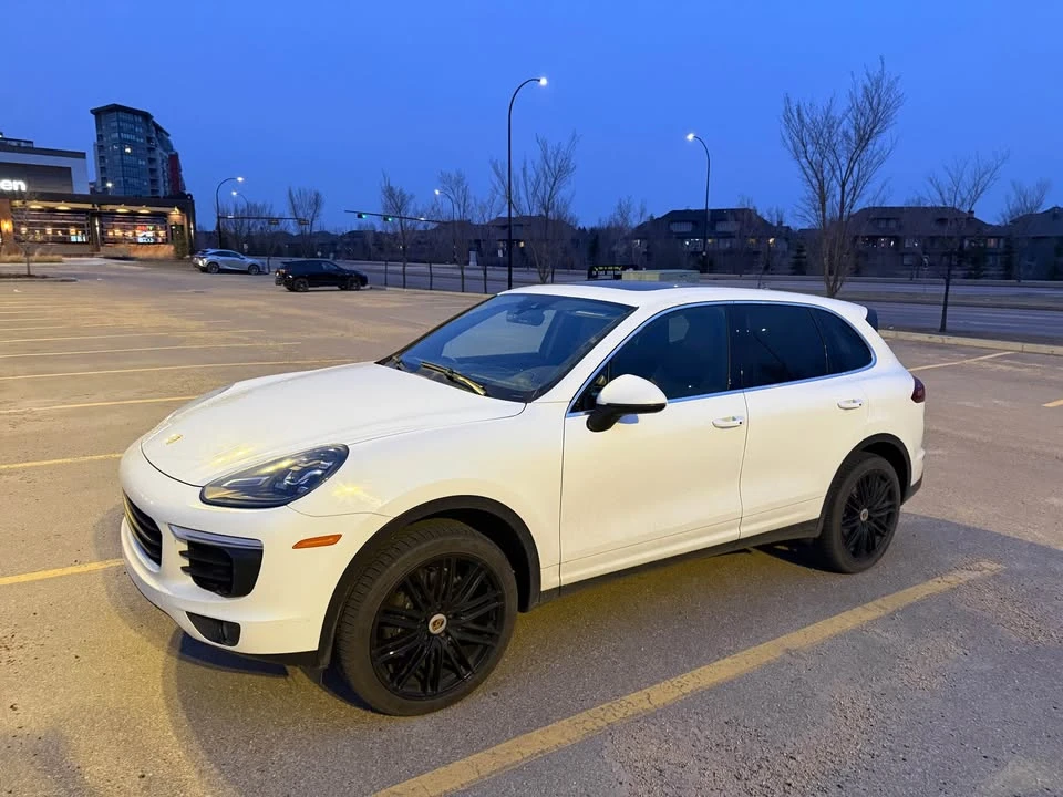 2016 Porsche 958 Cayenne - Image 19 of 20