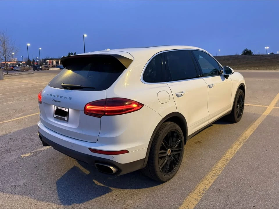2016 Porsche 958 Cayenne - Image 13 of 20