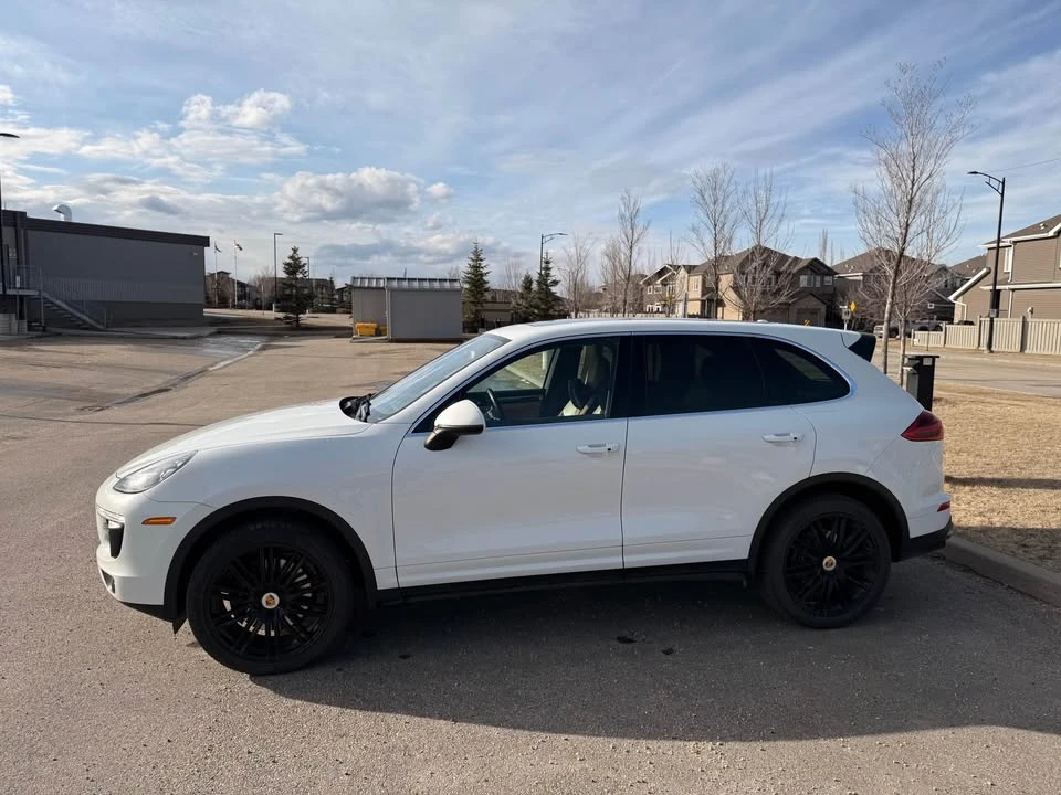 2016 Porsche 958 Cayenne - Image 5 of 15