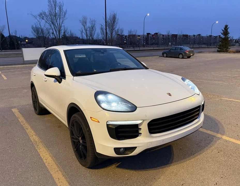 2016 Porsche 958 Cayenne - Image 6 of 20